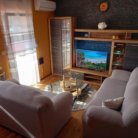 Apartament Apartman Barbara Pula Zewnętrze zdjęcie